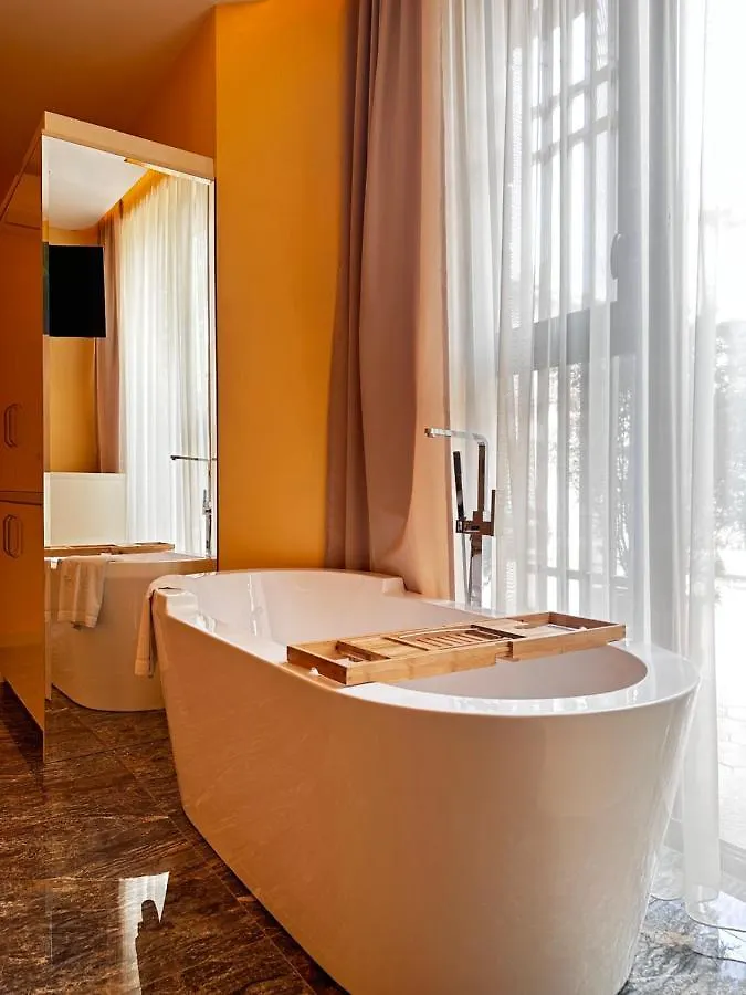 Hidden Bank: Pearls Hotel Plovdiv