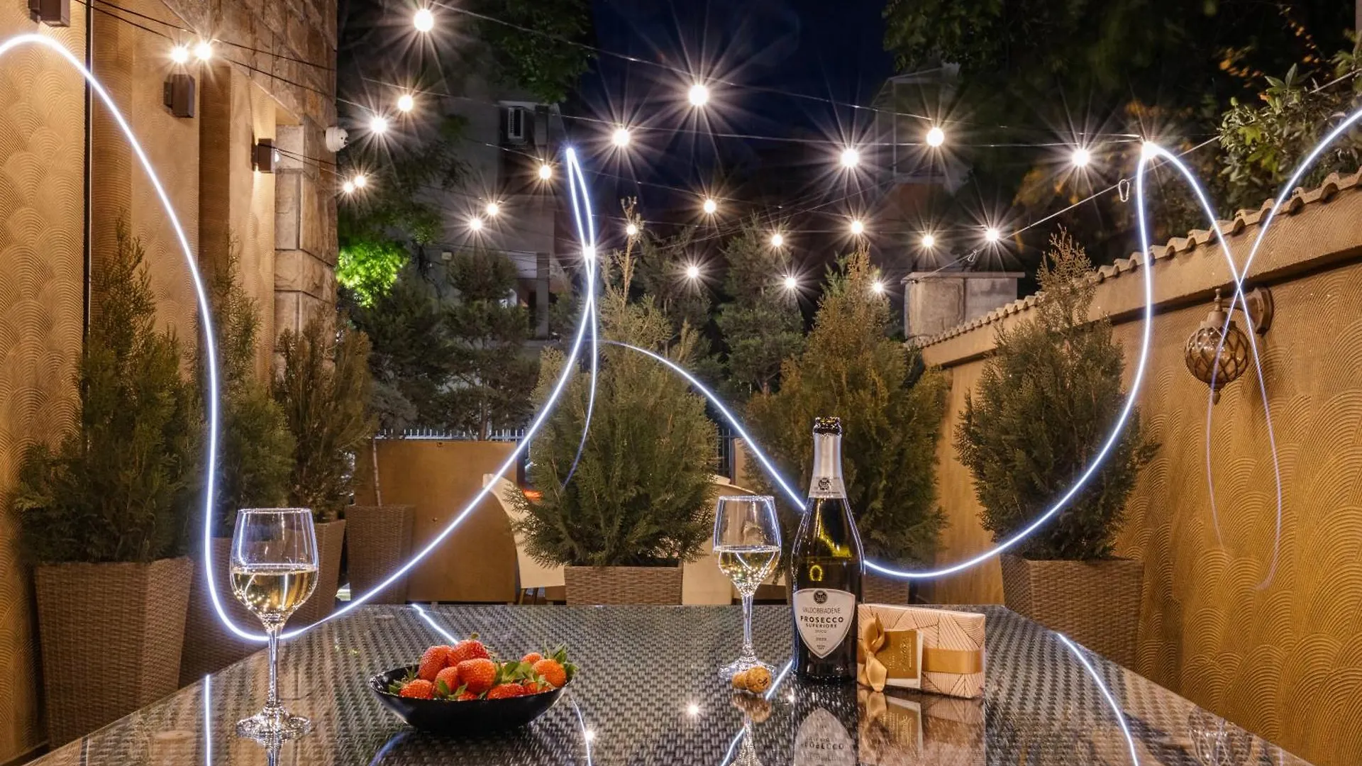 Love hotel Hidden Bank: Pearls Hotel Plovdiv