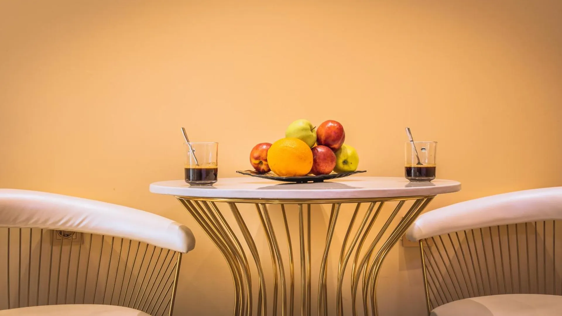 Love hotel Hidden Bank: Pearls Hotel Plovdiv