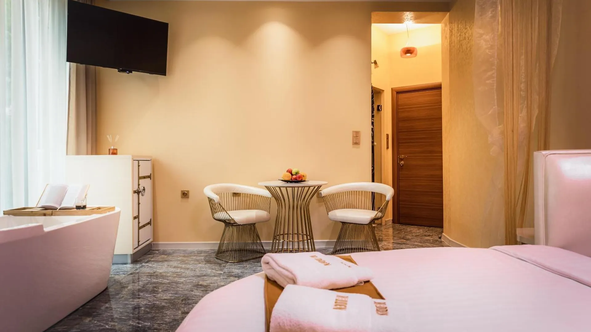 Hidden Bank: Pearls Hotel Plovdiv