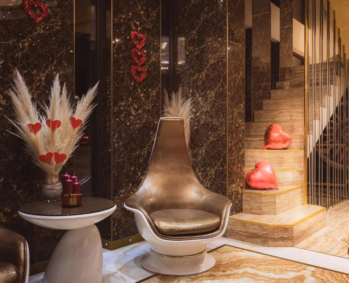 Hidden Bank: Pearls Hotel Plovdiv